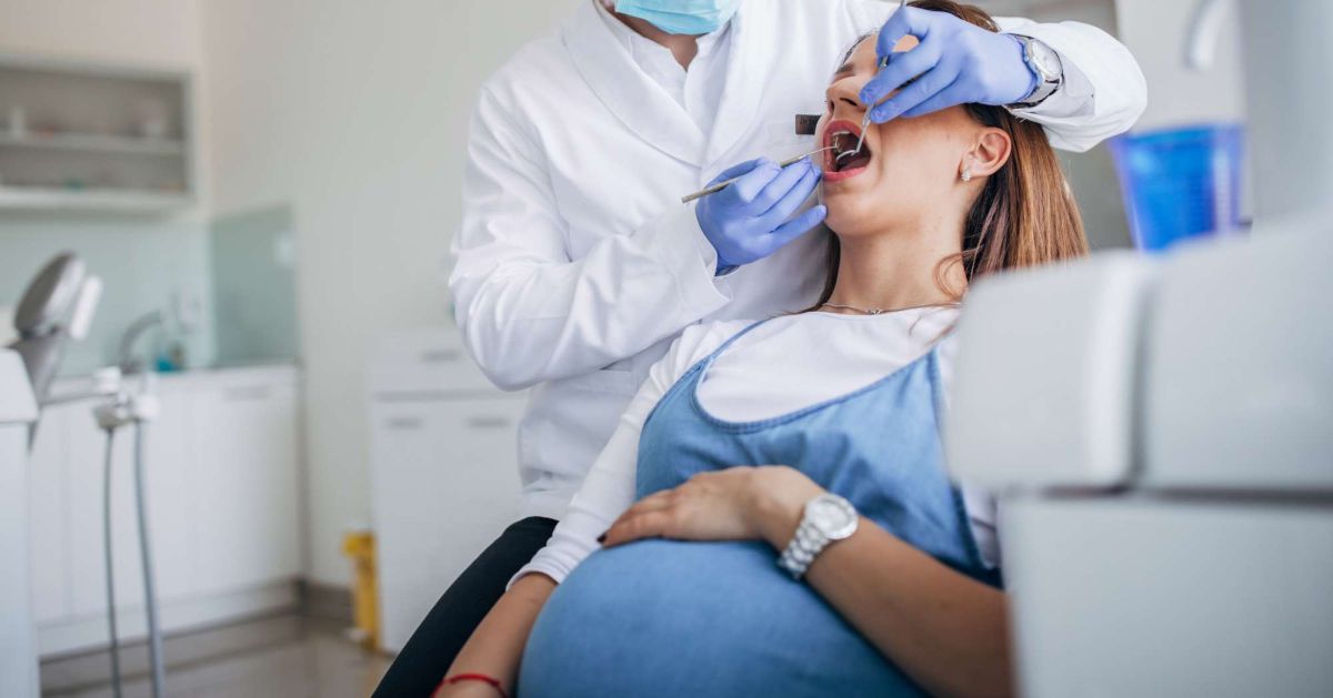 Gravidanza e Parodontite: quali le correlazioni ed i rischi per mamma e bambino
